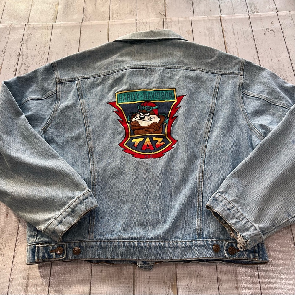 Vintage Harley-Davidson Acme Tasmanian Devil (Taz) denim jacket Sz L?